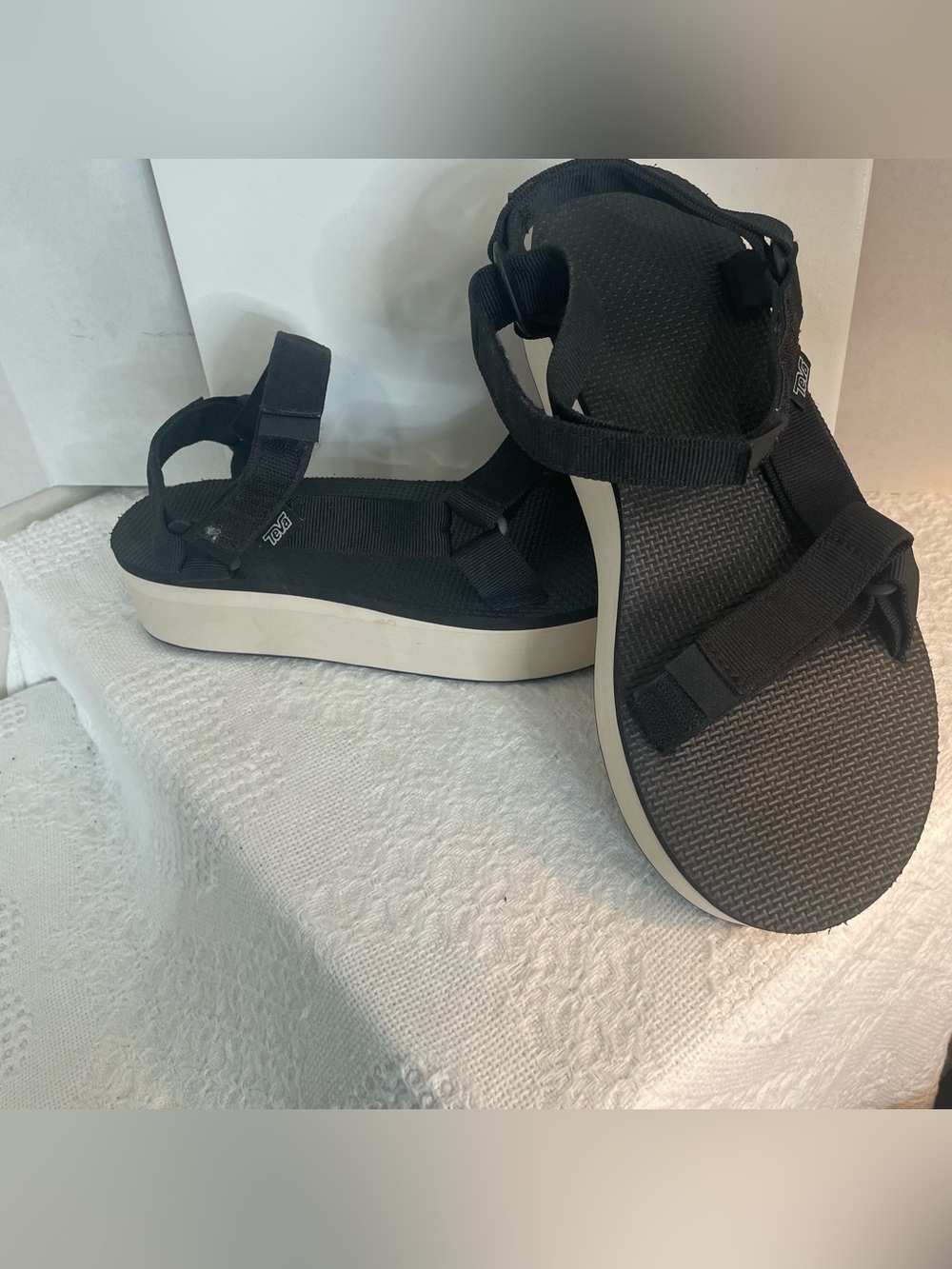 Teva Black Platform Sandals with Cream Sole~ Size 10 Summertime